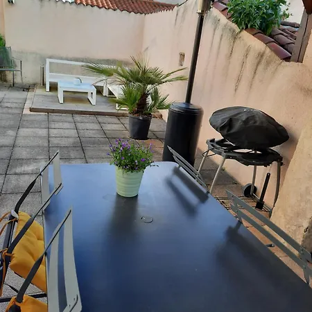 Maison De Charme Avec Terrasse Et Garage Ferme Proche Des Volcans Holiday home Royat