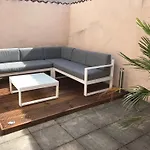 Maison De Charme Avec Terrasse Et Garage Ferme Proche Des Volcans 펜션 호와야