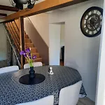Maison De Charme Avec Terrasse Et Garage Ferme Proche Des Volcans *