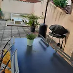 Maison De Charme Avec Terrasse Et Garage Ferme Proche Des Volcans 펜션 호와야