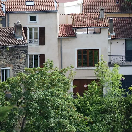 בית נופש Maison De Charme Avec Terrasse Et Garage Ferme Proche Des Volcans *