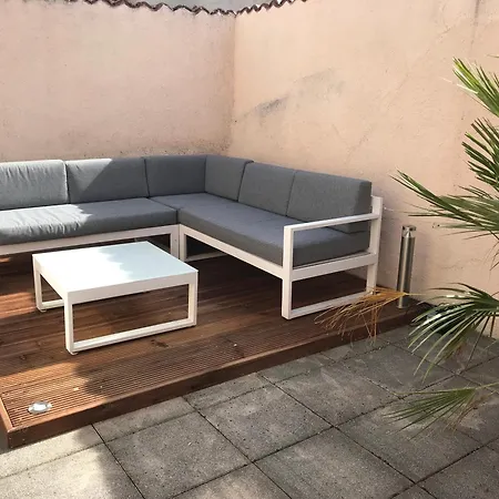 Maison De Charme Avec Terrasse Et Garage Ferme Proche Des Volcans Vakantiehuis Royat