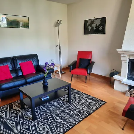 Maison De Charme Avec Terrasse Et Garage Ferme Proche Des Volcans 펜션 호와야